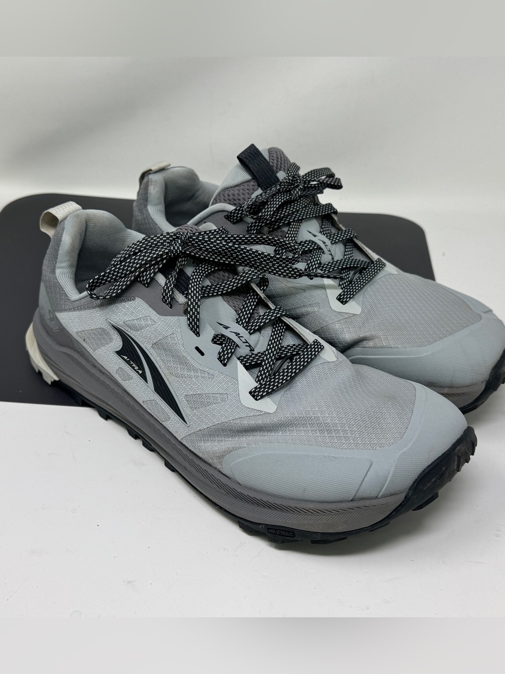 Altra Men's Lone Peak 9  Hiking Shoes